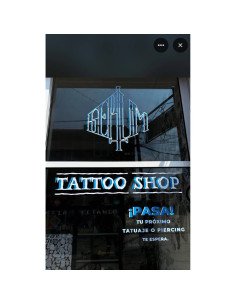 Logotipo bicolor en vinil de corte para estudio de tatuajes